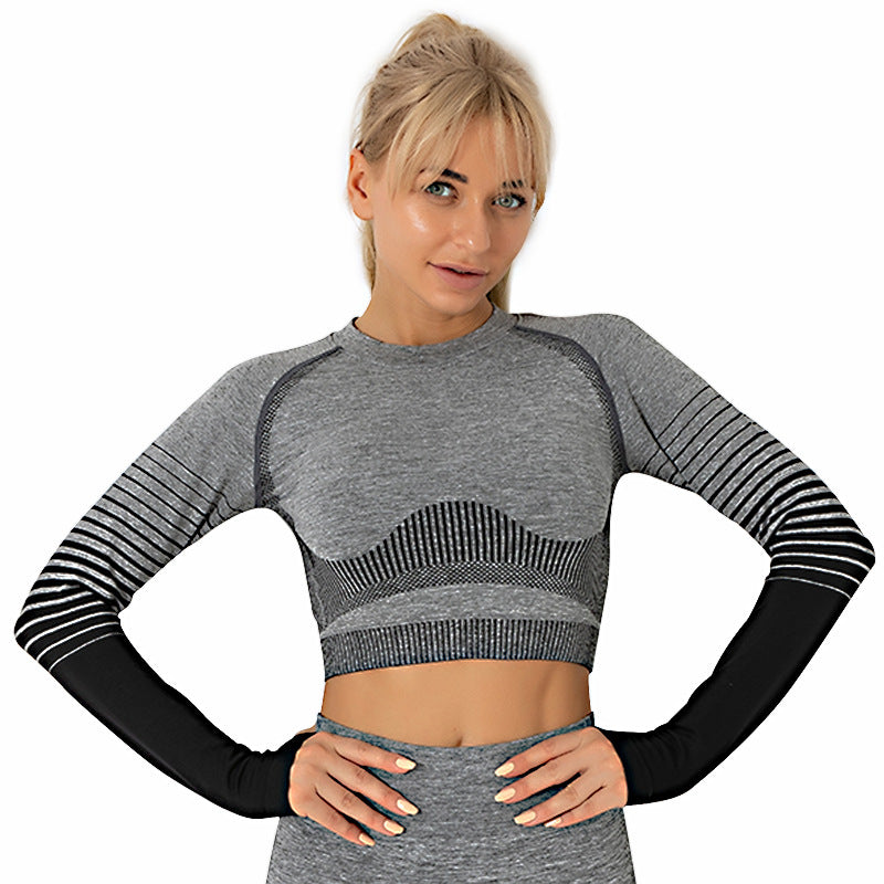 Breathable sweat-absorbent sports suit