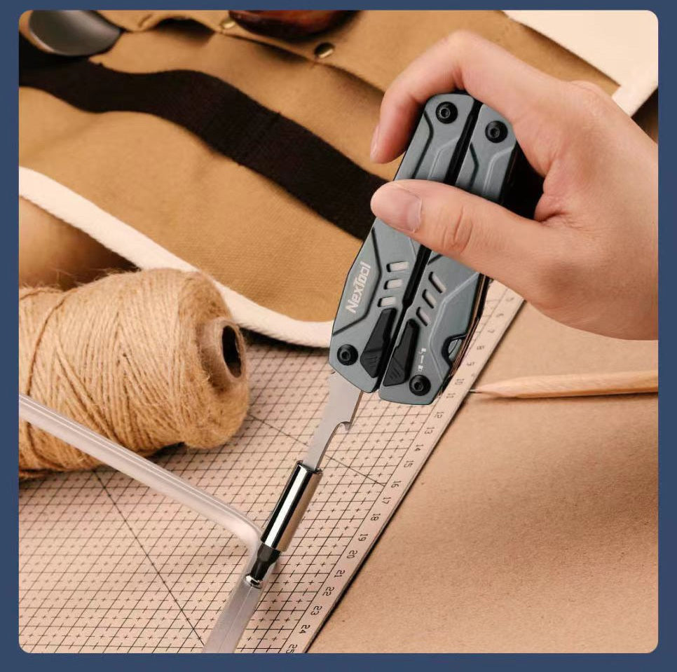 Outdoor Sailor Multitool With Folding Knife And Pliers