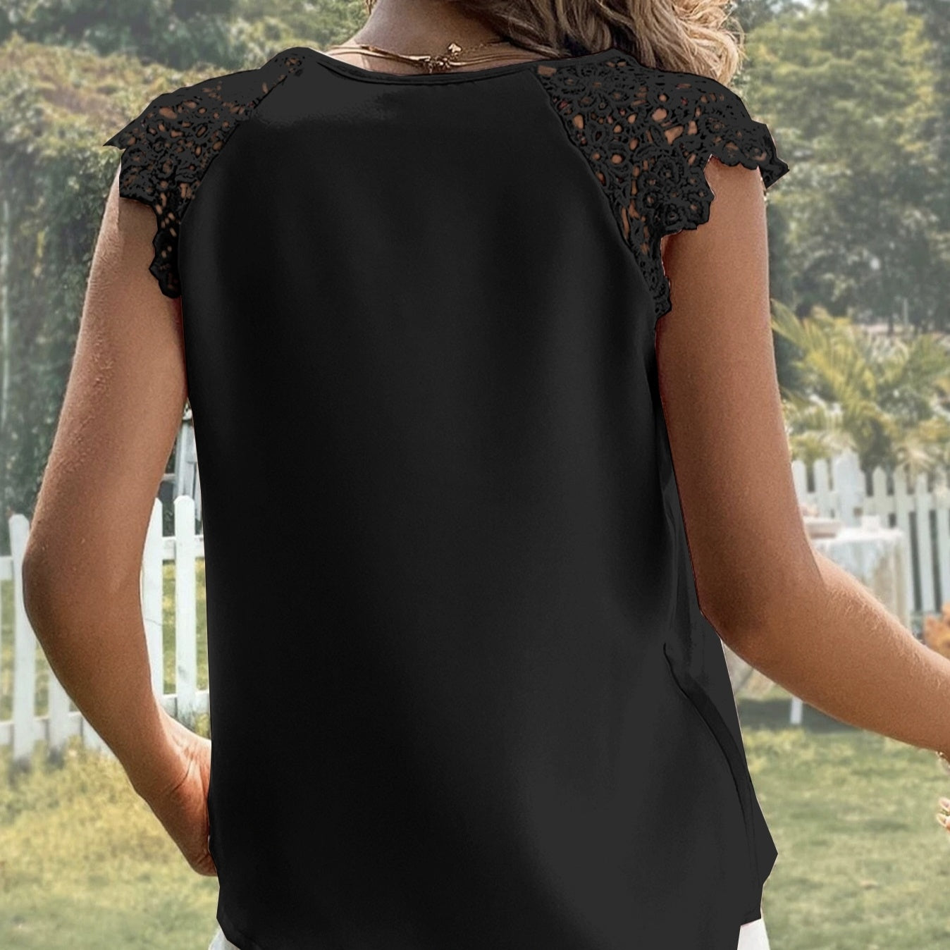 Ladies' Contrasting Lace Notch Collar Shirt With Lace Patchwork Cuffs, Solid Color Casual Top
