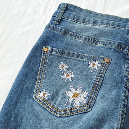 Women's High-Waist Star Patch Jeans, Wide-Leg Full-Length Jeans With A Retro Y2K Sta Light-Wash Denim For All Seasons.