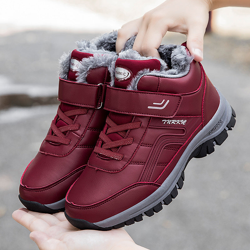 Nomadix Alpine Grip Boots